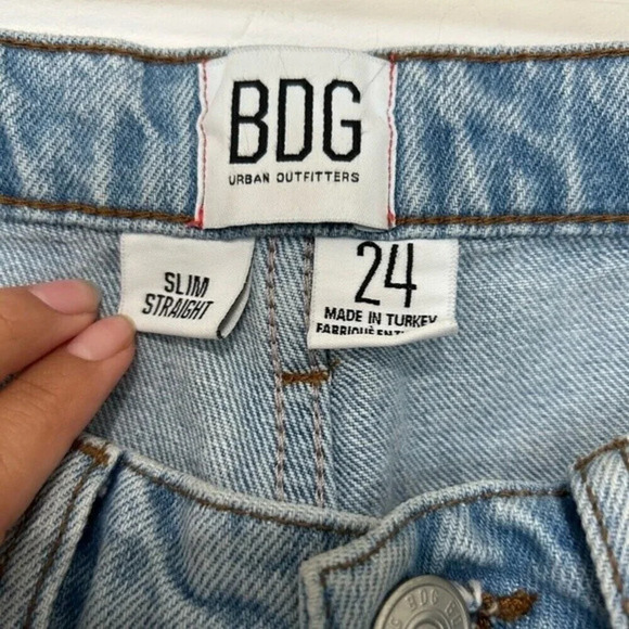 Urban outfitters BDG Straight Slim Distressed Jeans size 24 - Picture 5 of 13